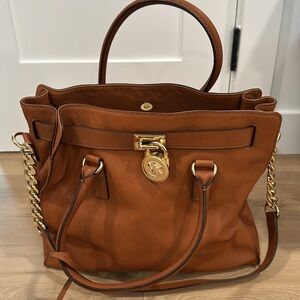 MICHAEL Michael Kors Hamilton bag - luggage brown color with gold hardware